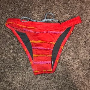 Jolyn Small Bottom NWOT